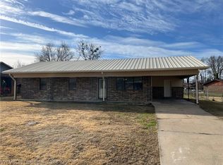 303 Alice Ln, Lavaca, AR 72941