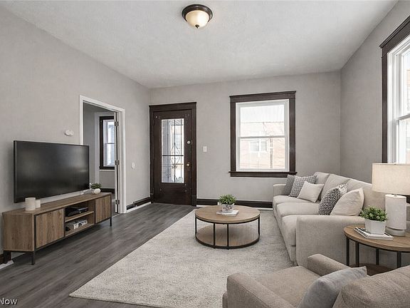 2nd image of 6914 Polonia Ave
