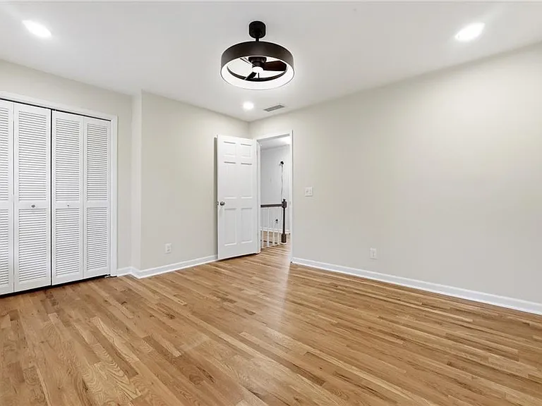 3731 Dunwoody Club Dr — Photo 20