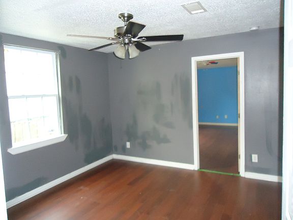 5th image of 619 Gordon St