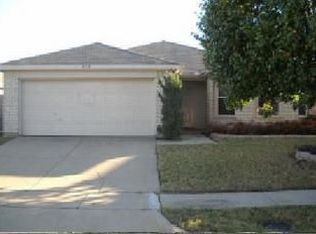 1575 Chivalry Ln, Little Elm, TX 75068