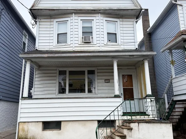 710 N Washington St, Wilkes Barre, PA 18705