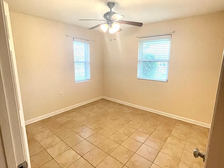 6416 Orleans Ave — Photo 5