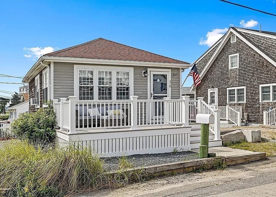 36 Ocean Rd N