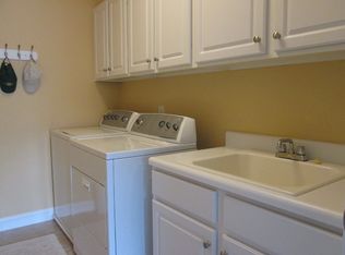 9713 Rainsong Dr, Wake Forest, NC 27587