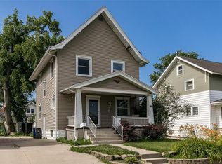 1631 Hinkley Ave NW, Cedar Rapids, IA 52405