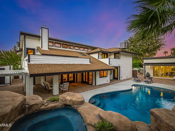 1131 W LAWRENCE Lane, Phoenix, AZ 85021