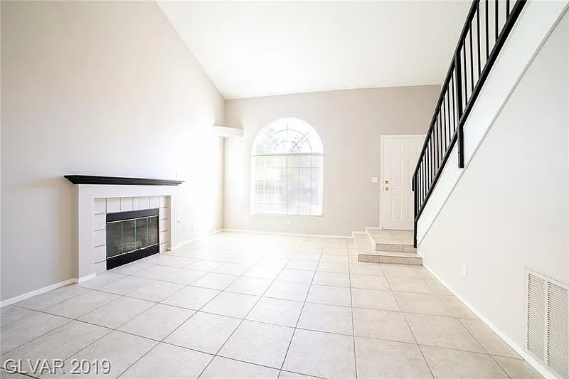 2 bed, 2.5 bath, 1281 sqft, $1,675 — Photo 4