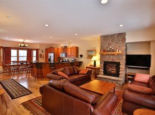 7032 First Tracks Ln #7032, Kingfield, ME 04947