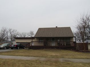 5026 W 85th St, Burbank, IL 60459