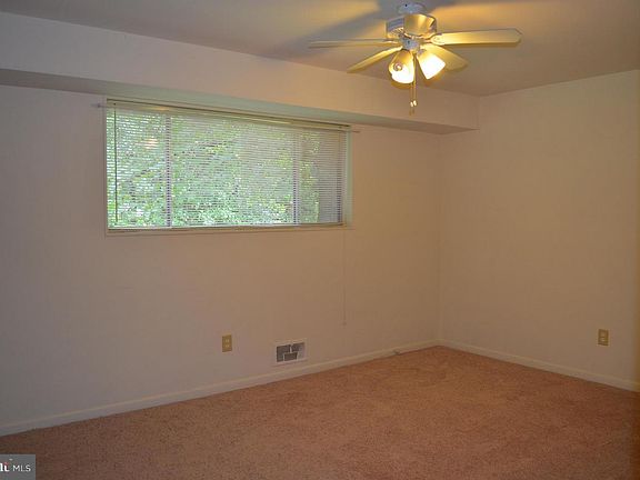 5th image of 10512 Weymouth St #10512