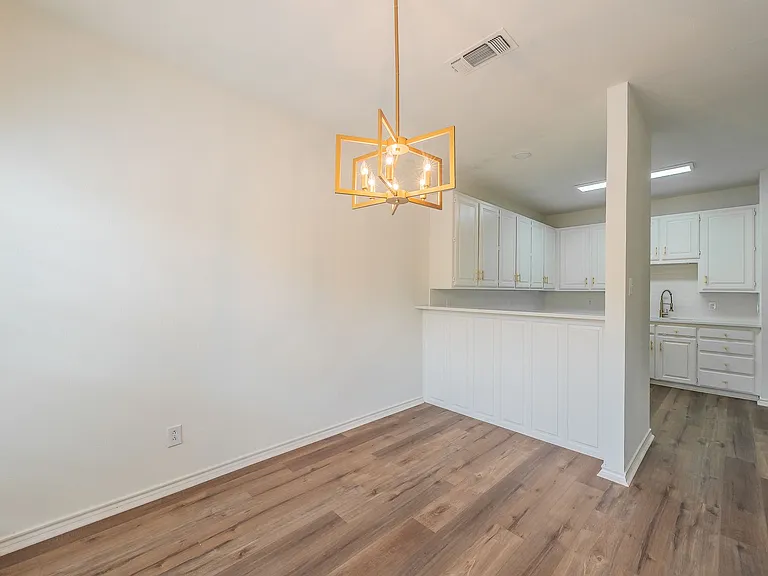 5893 Westhaven Dr — Photo 17