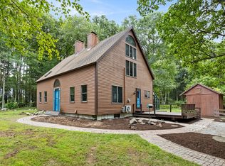 220 Indian Hill Rd, Carlisle, MA 01741