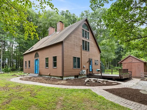 220 Indian Hill Rd, Carlisle, MA 01741