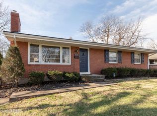 810 Stivers Rd, Woodlawn Park, KY 40207