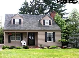 20930 Halburton Rd, Shaker Heights, OH 44122