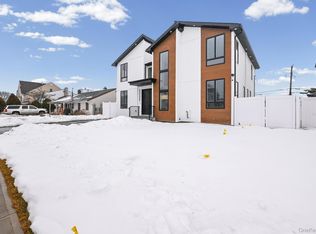 14 Hoover Lane, Bethpage, NY 11714