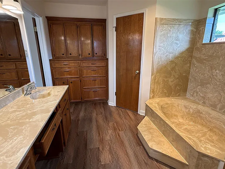 6223 Denmark Dr — Photo 24