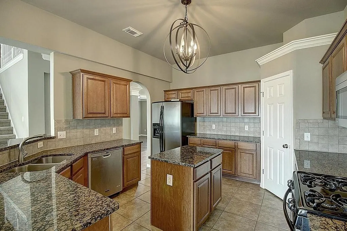 Building Photo - 7517 Vaquero