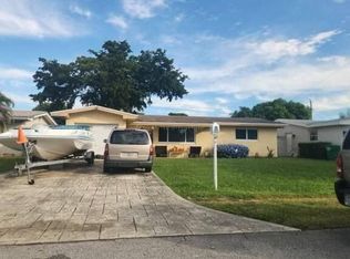 8701 NW 16th St, Pembroke Pines, FL 33024