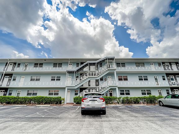 2nd image of 120 Lehane Terrace #215
