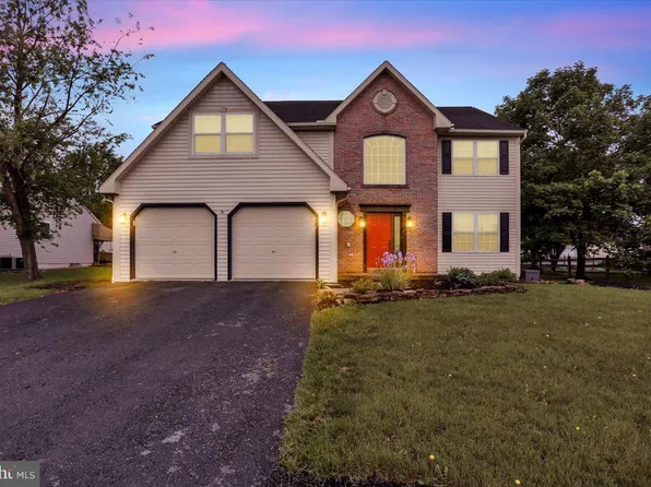 114 Carmen Dr, Blandon, PA 19510