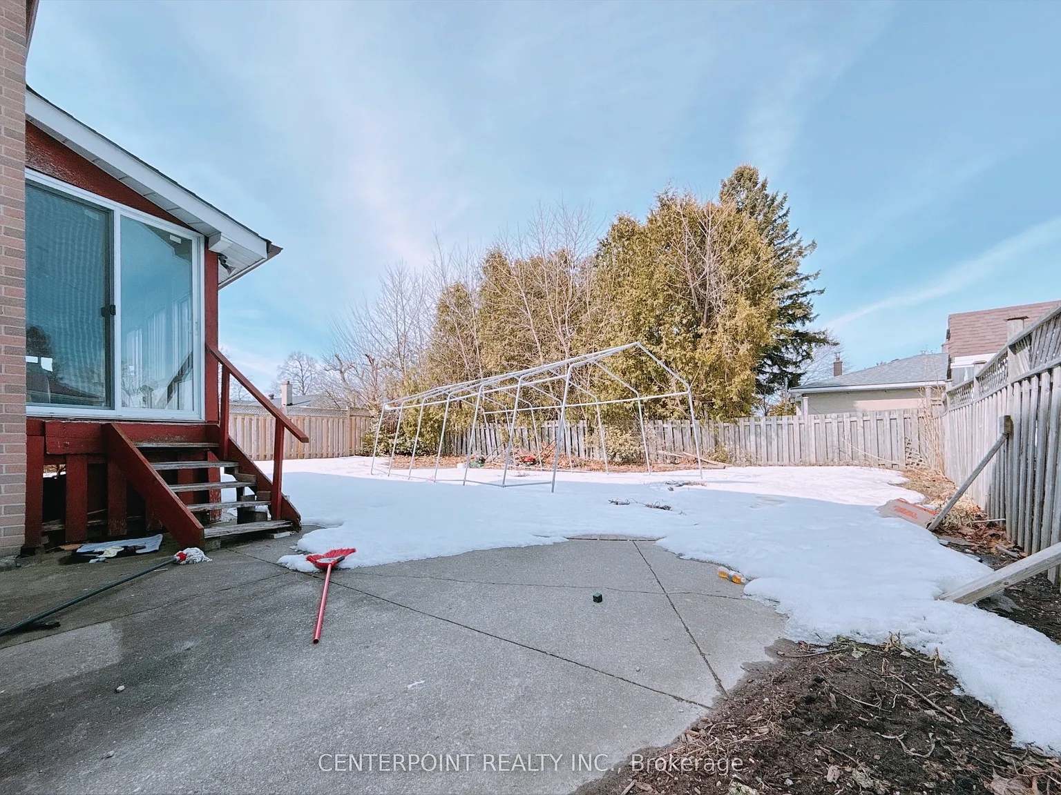 3 bed, $2,150 — Photo 2