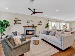 1126 S Ridgeley Dr, Los Angeles, CA 90019
