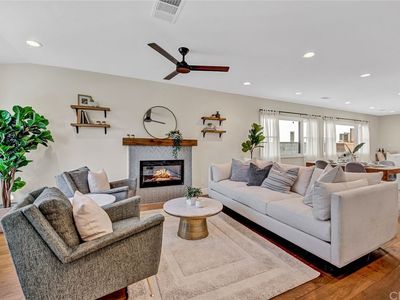 1126 S Ridgeley Dr, Los Angeles, CA, 90019