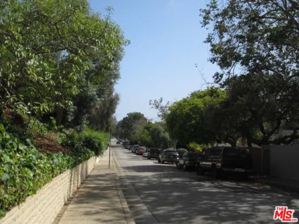 851 Haverford Ave, Pacific Palisades, CA 90272