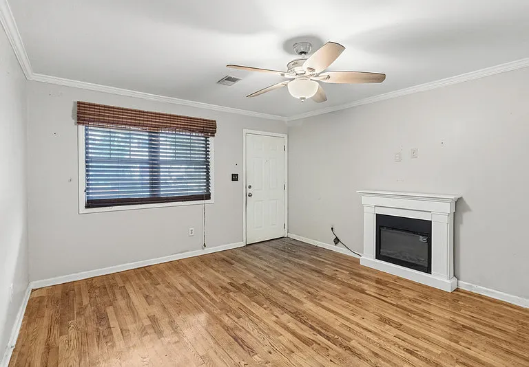 289 Muhammad Ali Ave — Photo 4