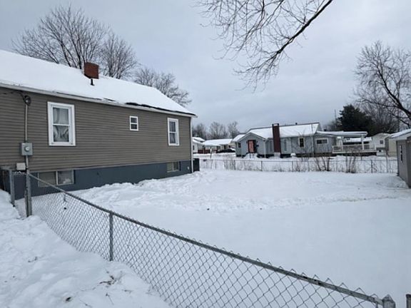 2nd image of 605 S 9th St