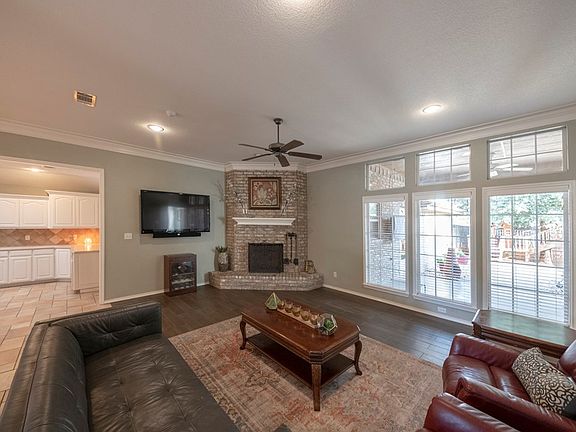5th image of 5400 La Jolla Cv