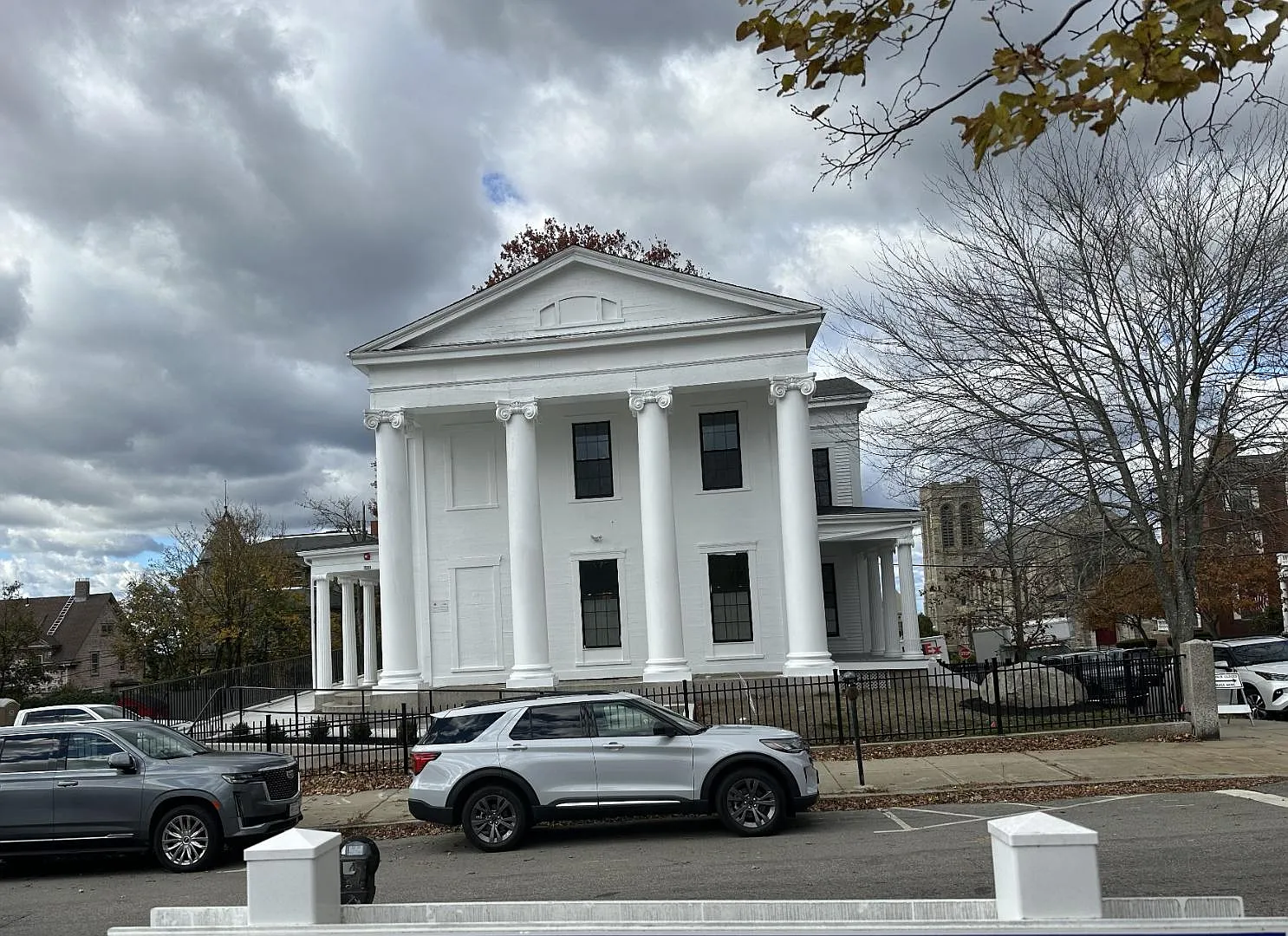 386 High St - 2 (First Floor, Basement Level) — Photo 4
