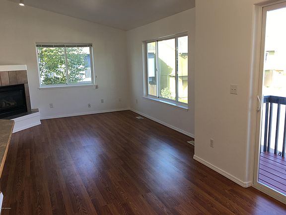 3rd image of 7958 Astonshire Ct #69