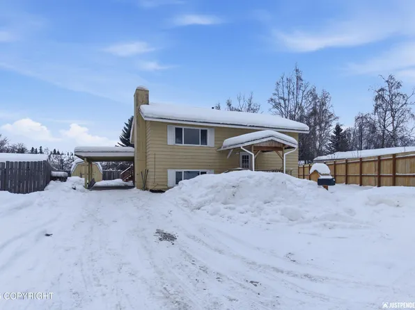 3215 E 18th Cir, Anchorage, AK 99508