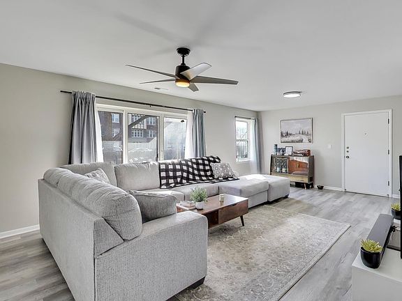 5th image of 475 Shenstone Rd APT 104