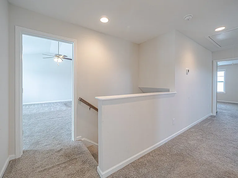 1545 Sawtooth Dr — Photo 25
