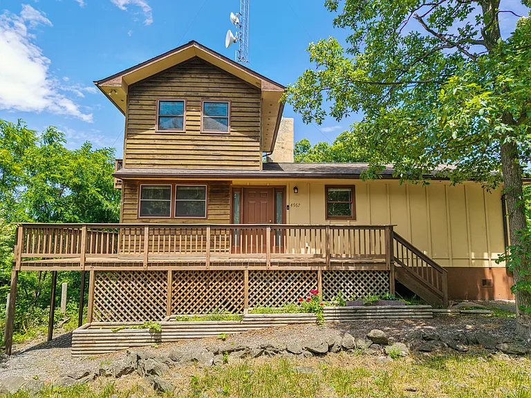 4967 Blue Mountain Rd — Photo 3