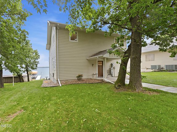 2nd image of 3190 Dinkel Dr