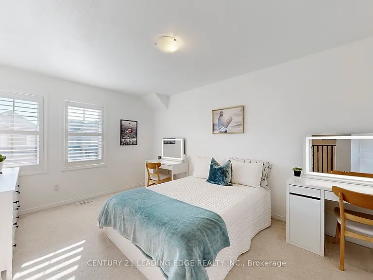 1574 Edgecroft Dr — Photo 23