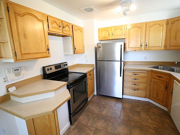 3rd image of 2904 W Eloika Ave