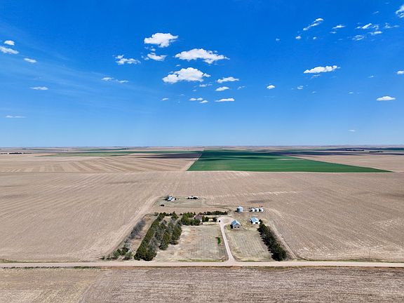 2nd image of 750 Road 23