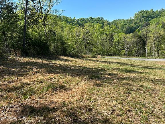 4th image of Long Hollow Rd