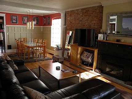 4th image of 519 E 2nd Ave