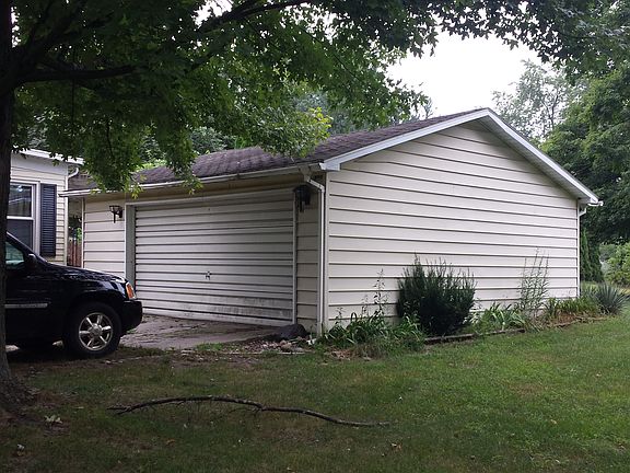 2-Car Garage