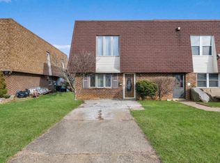 9813 Cowden St, Philadelphia, PA 19115