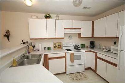 5th image of 8346 Jasonville Ct SE #B