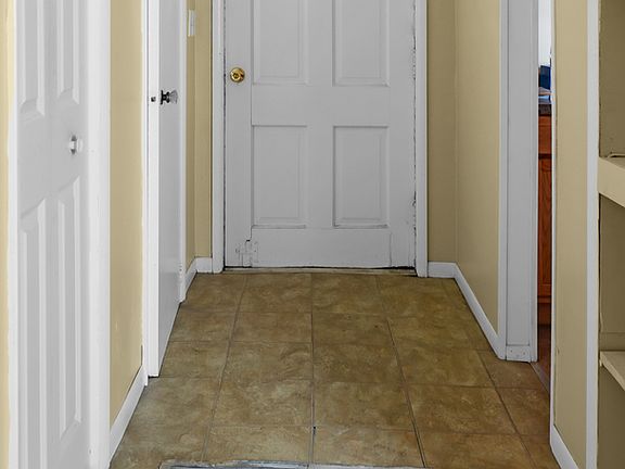 4th image of 2301 County Road 3300 N
