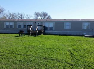 1585 County Road 323, Jourdanton, TX 78026